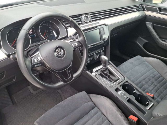 PASSAT VARIANT 2.0 TDI DSG HIGHLINE ACC+LED+SHZ
