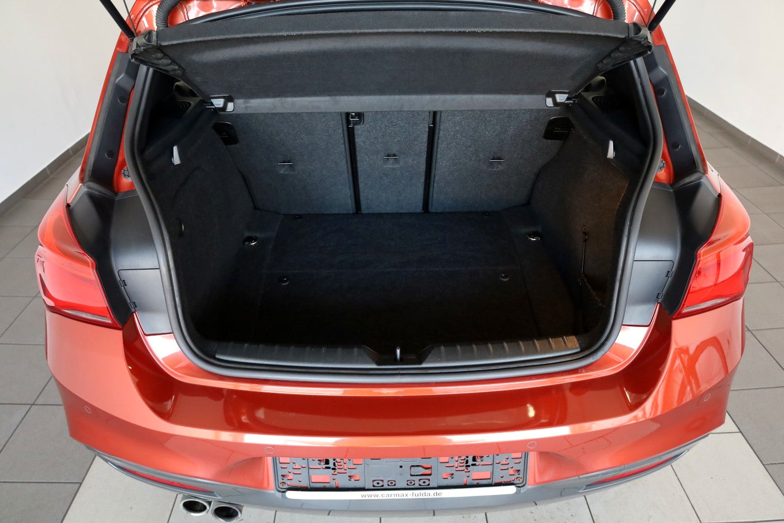 Fahrzeugabbildung BMW 125i M Sport 5T Leder,Navi,LED,SH,Park Assistent