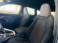 AUDI Q5 2.0 TFSI quattro 150 kW AUDI Q5 2.0 TFSI quattro 150 kW