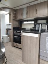 Hobby Prestige 560 FC, Klima, Mover, Backofen, etc. - Hobby Wohnwagen Klimaanlage Mover