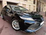 Toyota CAMERY 2.5 HYBRIDE 218CH LOUNGE - schwarze Toyota Camry