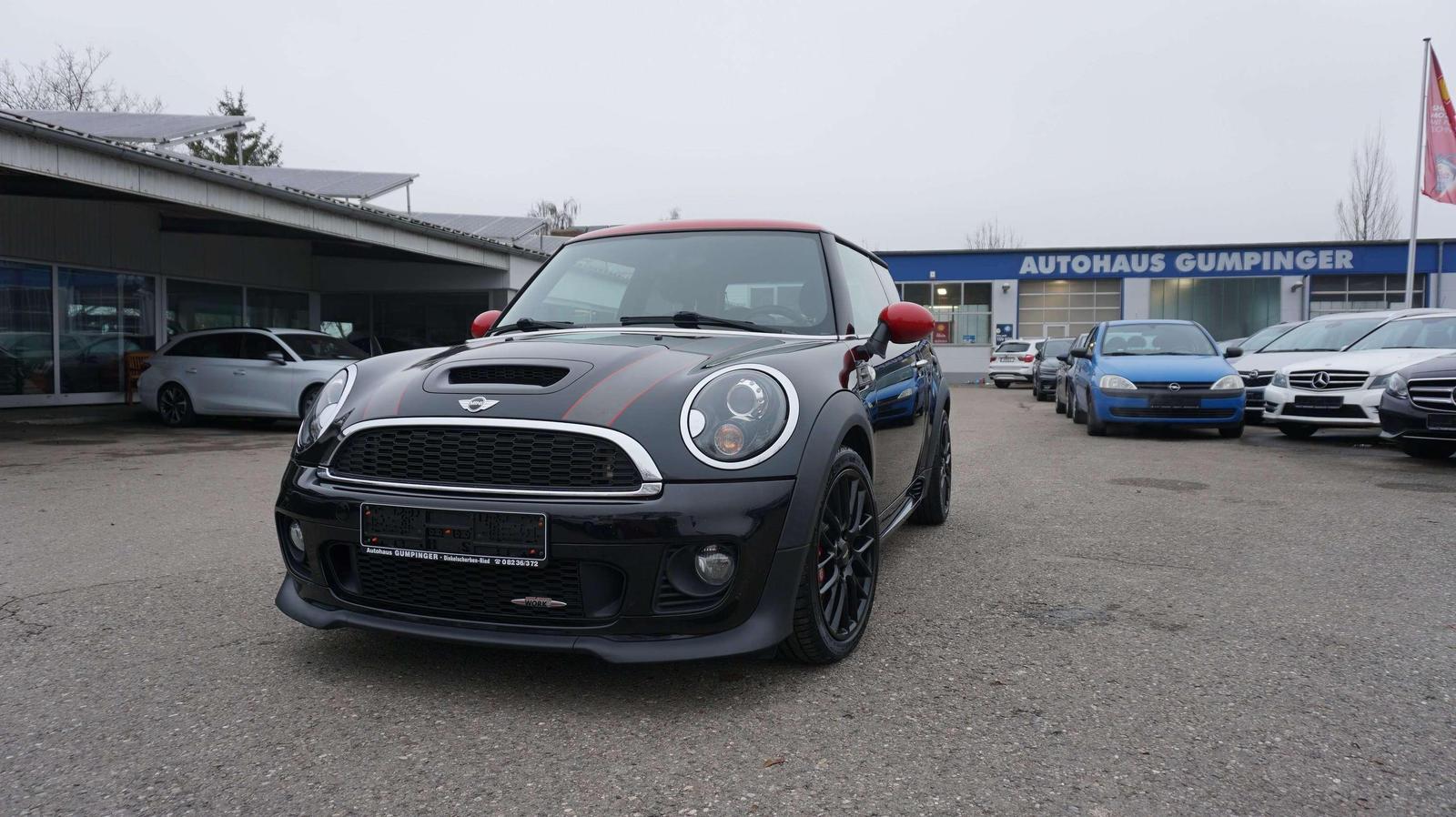 MINI John Cooper Works Mini John Cooper Works    Dach