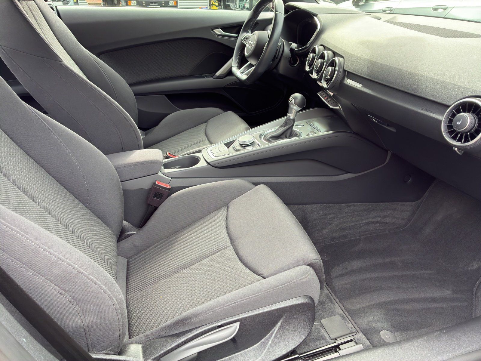 Fahrzeugabbildung Audi TT Coupe 40 TFSI Kamera,Navi,PDC,SHZ,Klimaaut.