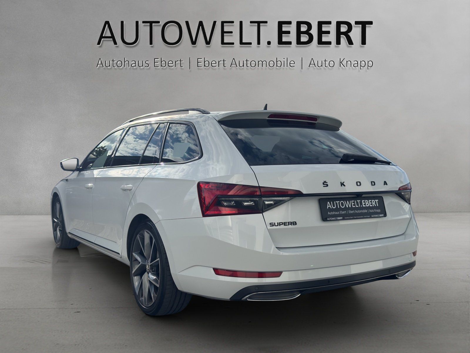 Fahrzeugabbildung SKODA Superb Combi 2.0 TSI Sportline/AHK/ACC/KAMERA/