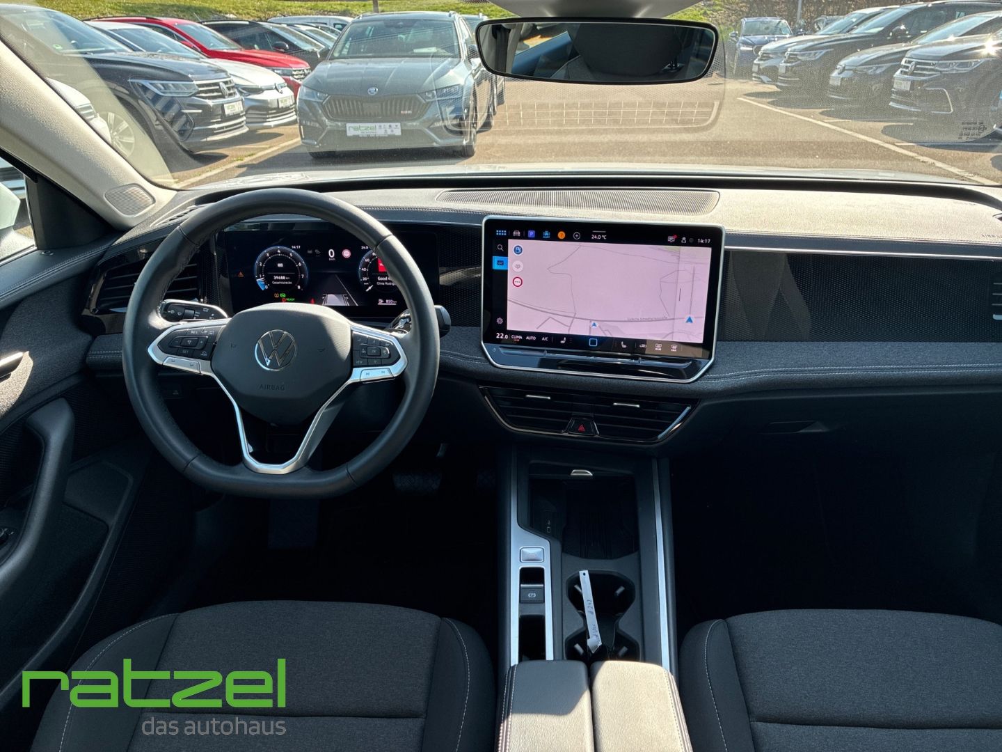 Fahrzeugabbildung Volkswagen Passat Variant 1.5 eTSI DSG Navi Digitales Cockp