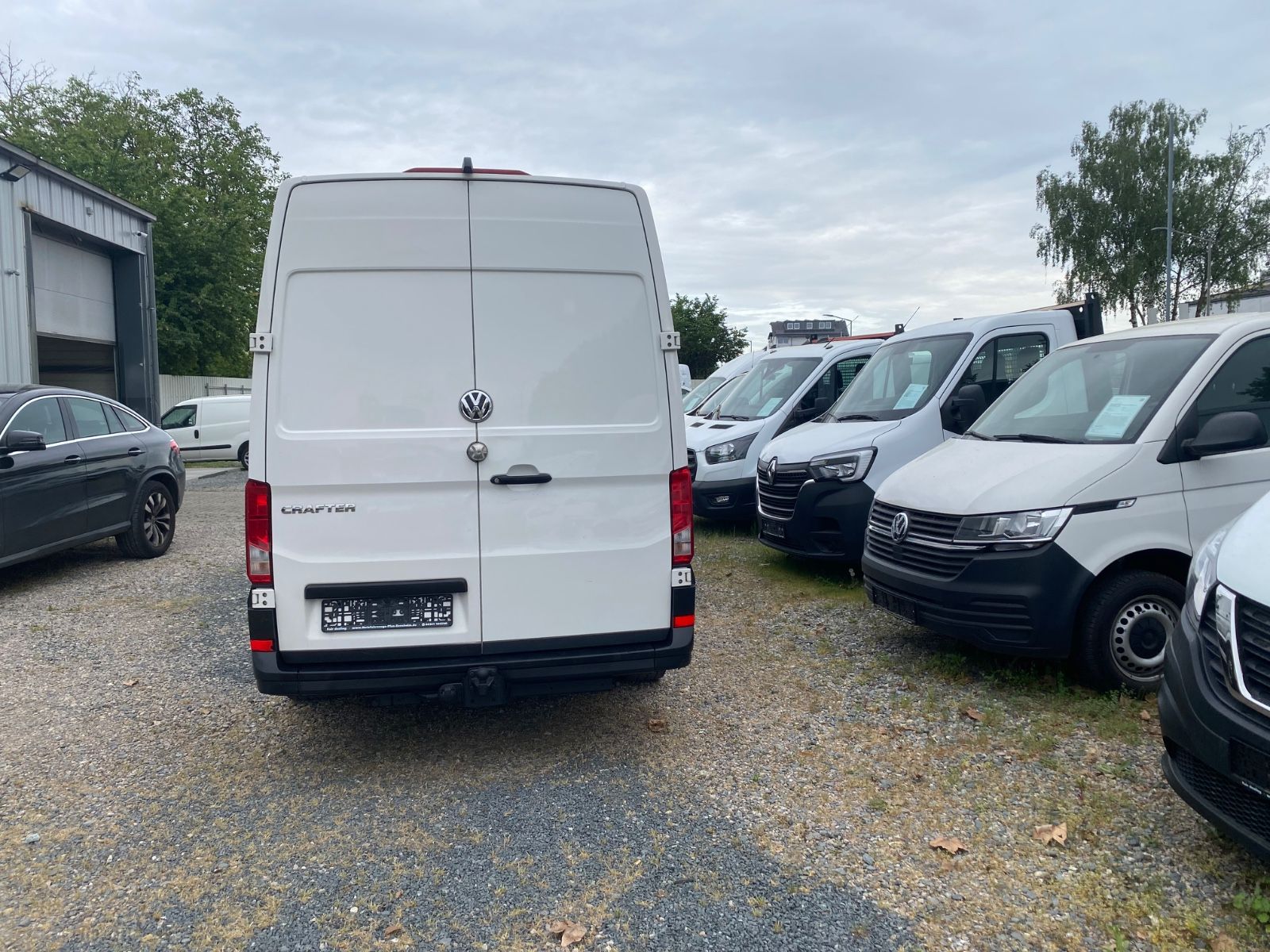 Fahrzeugabbildung Volkswagen Crafter Kasten L3H2,AHK-3500t,Regal,Garantie