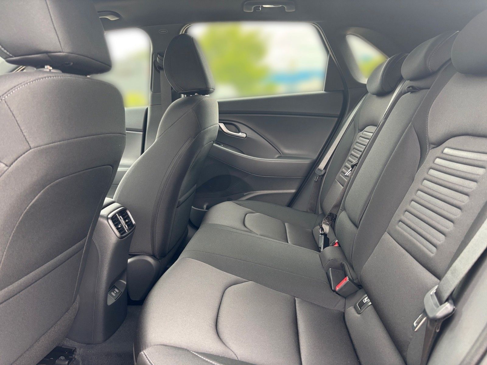 Fahrzeugabbildung Hyundai i30 Advantage Plus-Paket & Panorama Dach