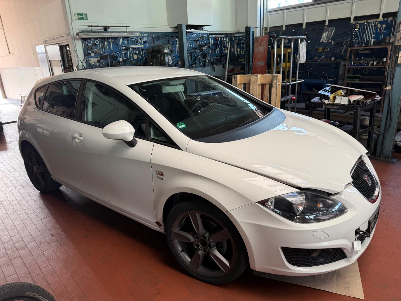 Seat Leon Stylance / Style*MOTORSCHADEN*