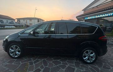 Ford S-Max - 8