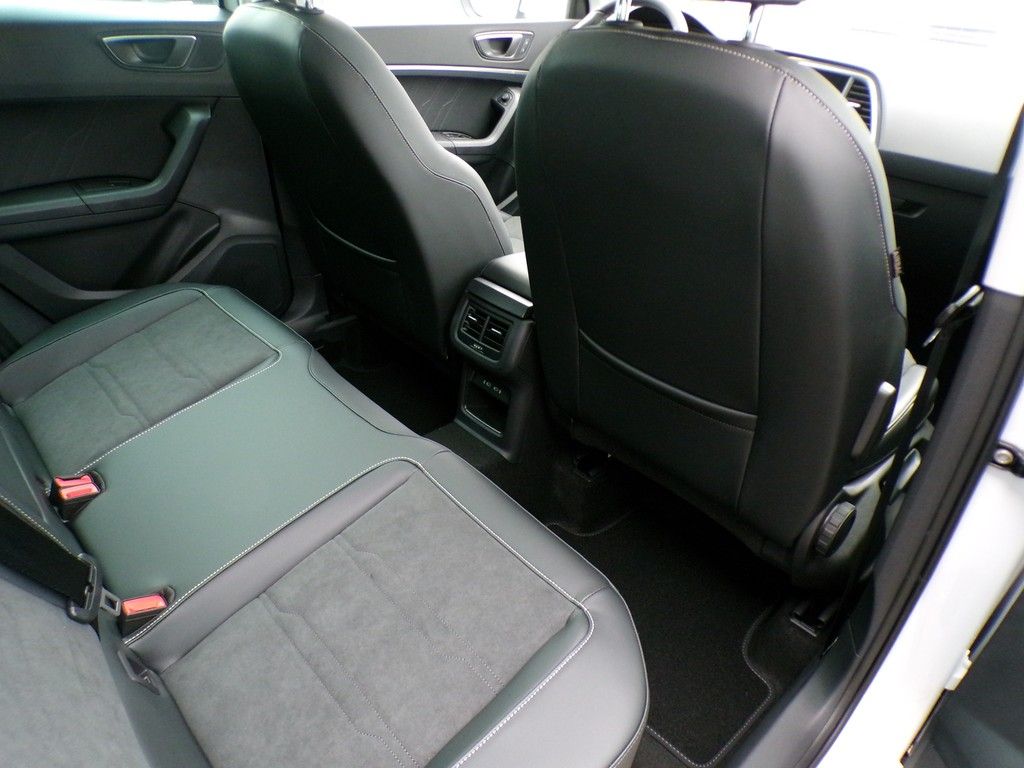 Fahrzeugabbildung SEAT Ateca  1.5 TSI DSG Style