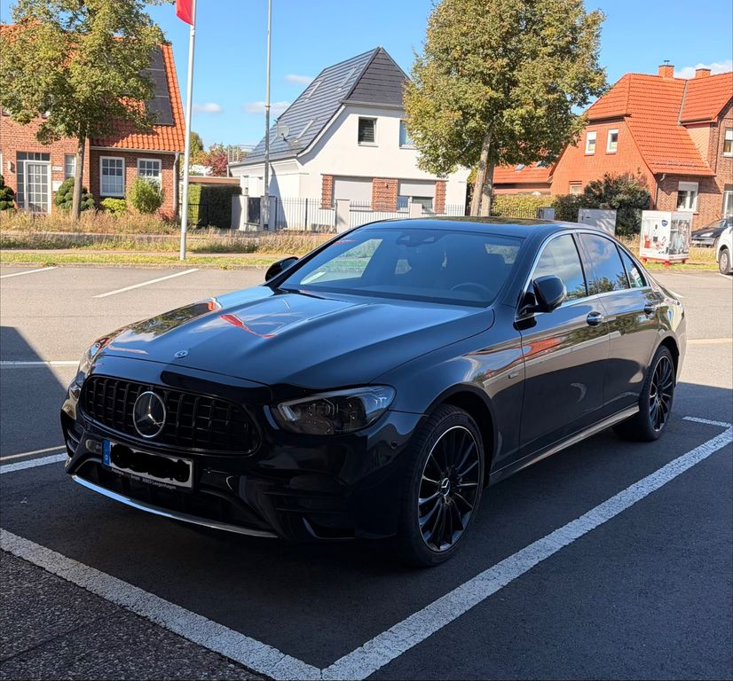 Image of Mercedes-Benz E 300