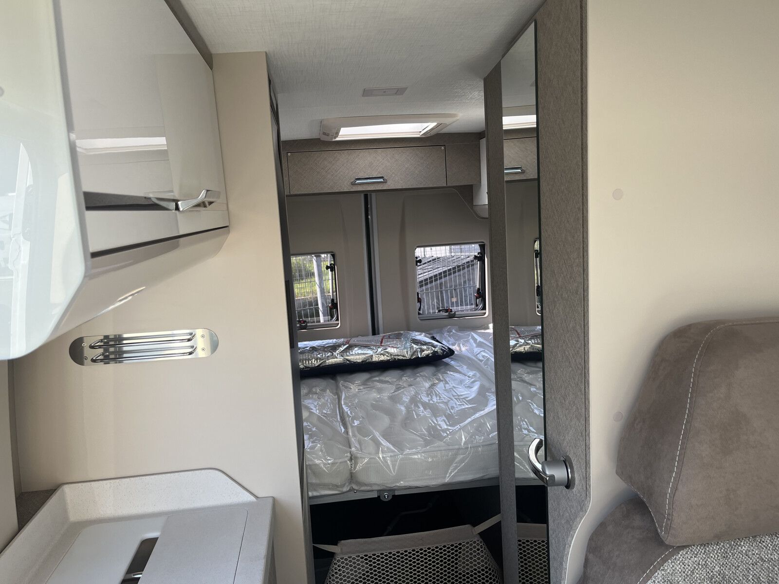 Fahrzeugabbildung Karmann Davis Lifestyle DA 590 LS Markise und Automatik