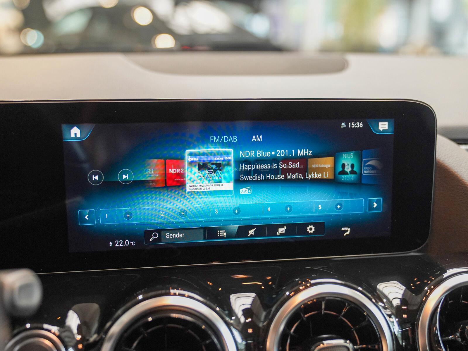 Mercedes-Benz GLA d Progressive MULTIBEAM 360° Pano Alarm, миниатюра 22