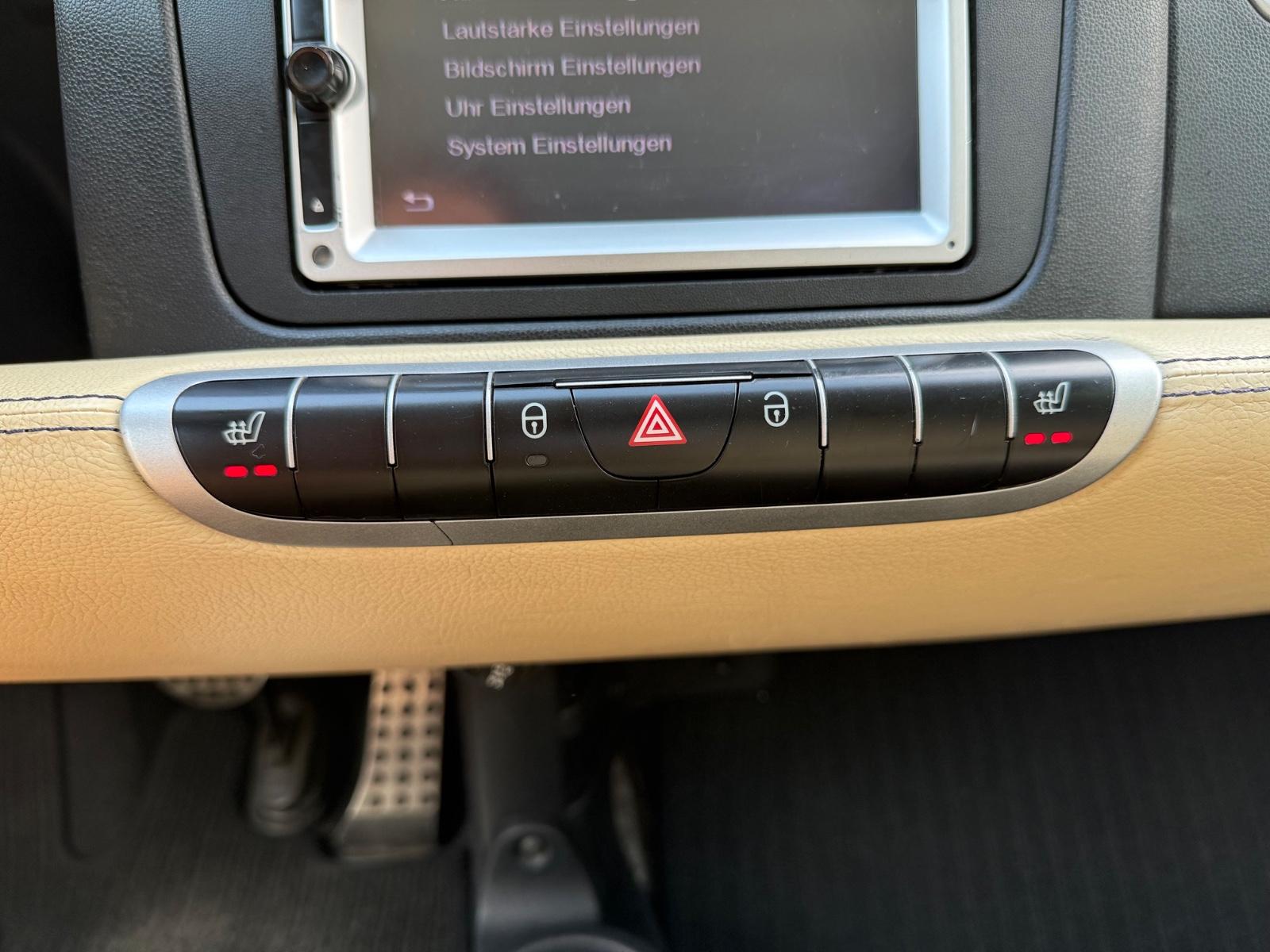 Smart ForTwo fortwo cabrio Brabus Leder SHZ NAVI USB