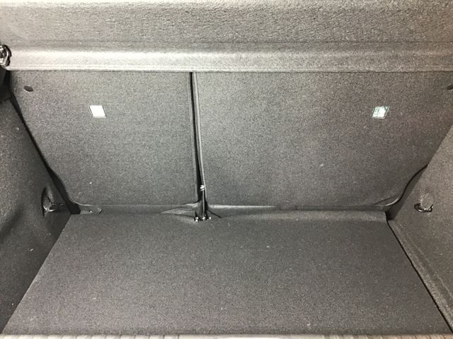 Fahrzeugabbildung Mitsubishi Colt BASIS 1.0  LED/Tempo/PDC/DAB/Bluetooth/MP3