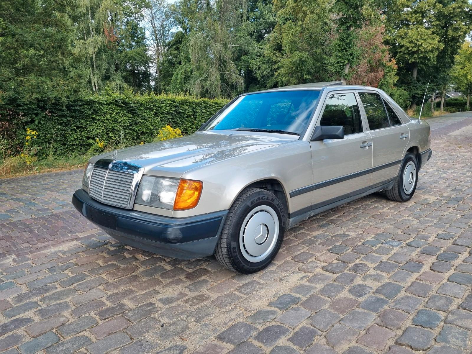 Mercedes-Benz E 250