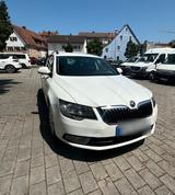 Skoda skoda superb 2014 1.4 benzin HU bis 2027 - Skoda Superb aus 2014 mit Benzin-Antrieb: Kombi