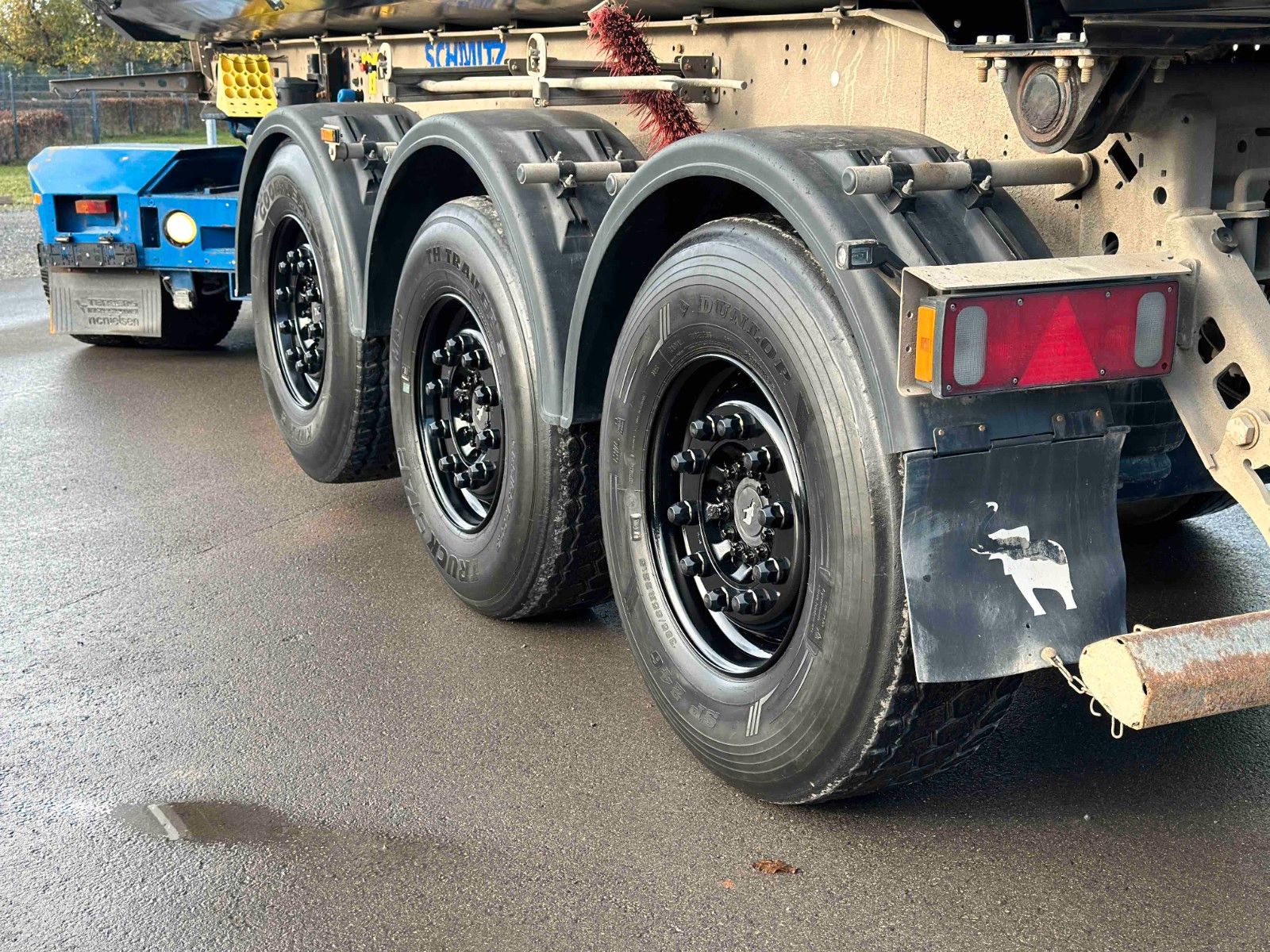 Fahrzeugabbildung Schmitz Cargobull 24 cbm HardoX Halfpipe, hydraulische Rückwand