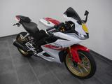 Yamaha YZF R 125 // 8000KM // WGP // Extras - Offers