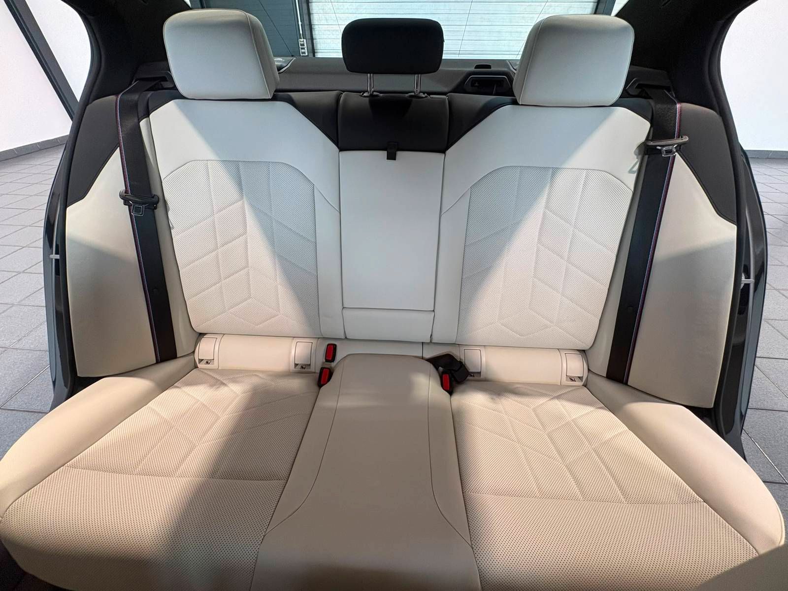 BMW i5 Lim.  eDrive40 M Sport LED|Sitzhzg|DAB foto 14