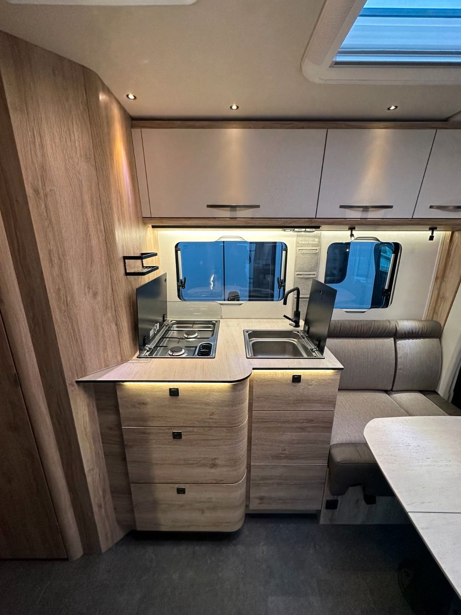 Fahrzeugabbildung Eura Mobil Profila T 726 EF CHALET, VOLL