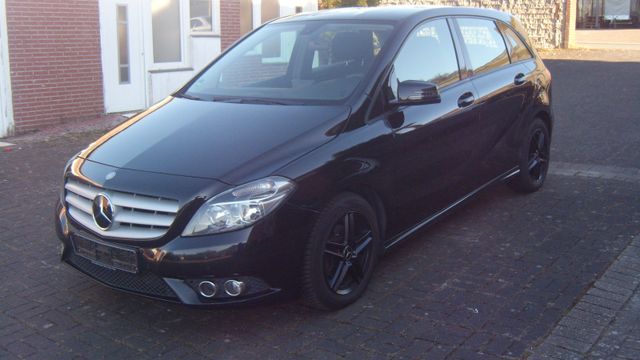 Mercedes-Benz B 180 CDI+AHK+SHZ+Tempomat+PDC