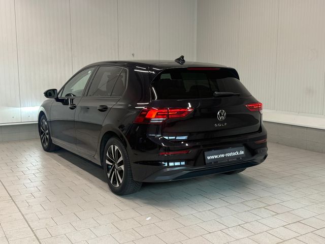 Golf VIII Life 1.5 TSI AHK STNDHZG LED