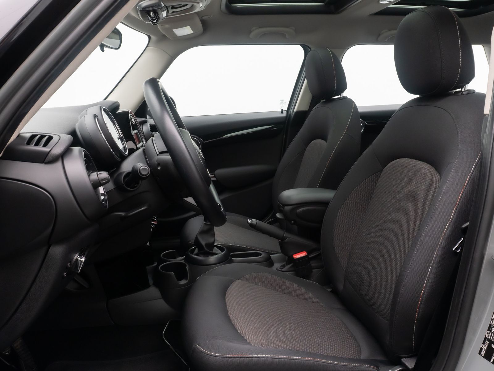 Fahrzeugabbildung MINI Cooper Clubman Tempomat ParkAss Panorama LM