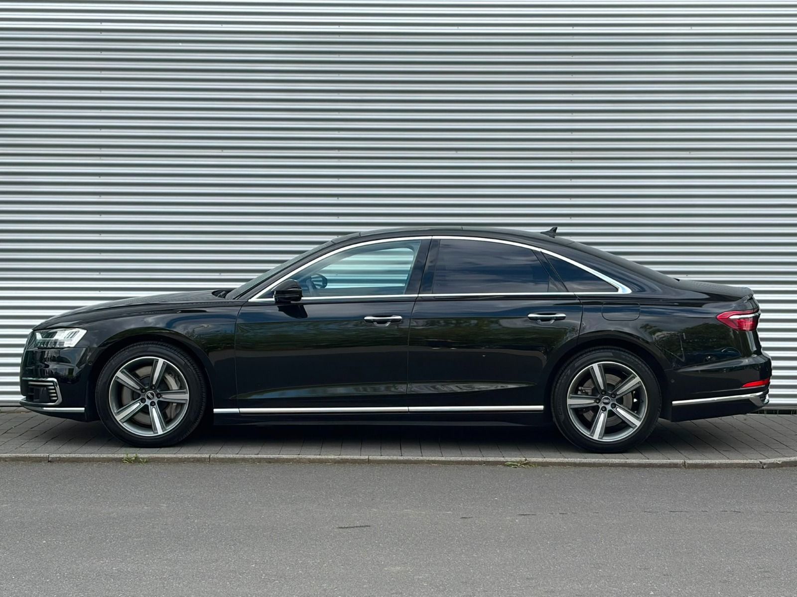 Audi A8 - Bild 4