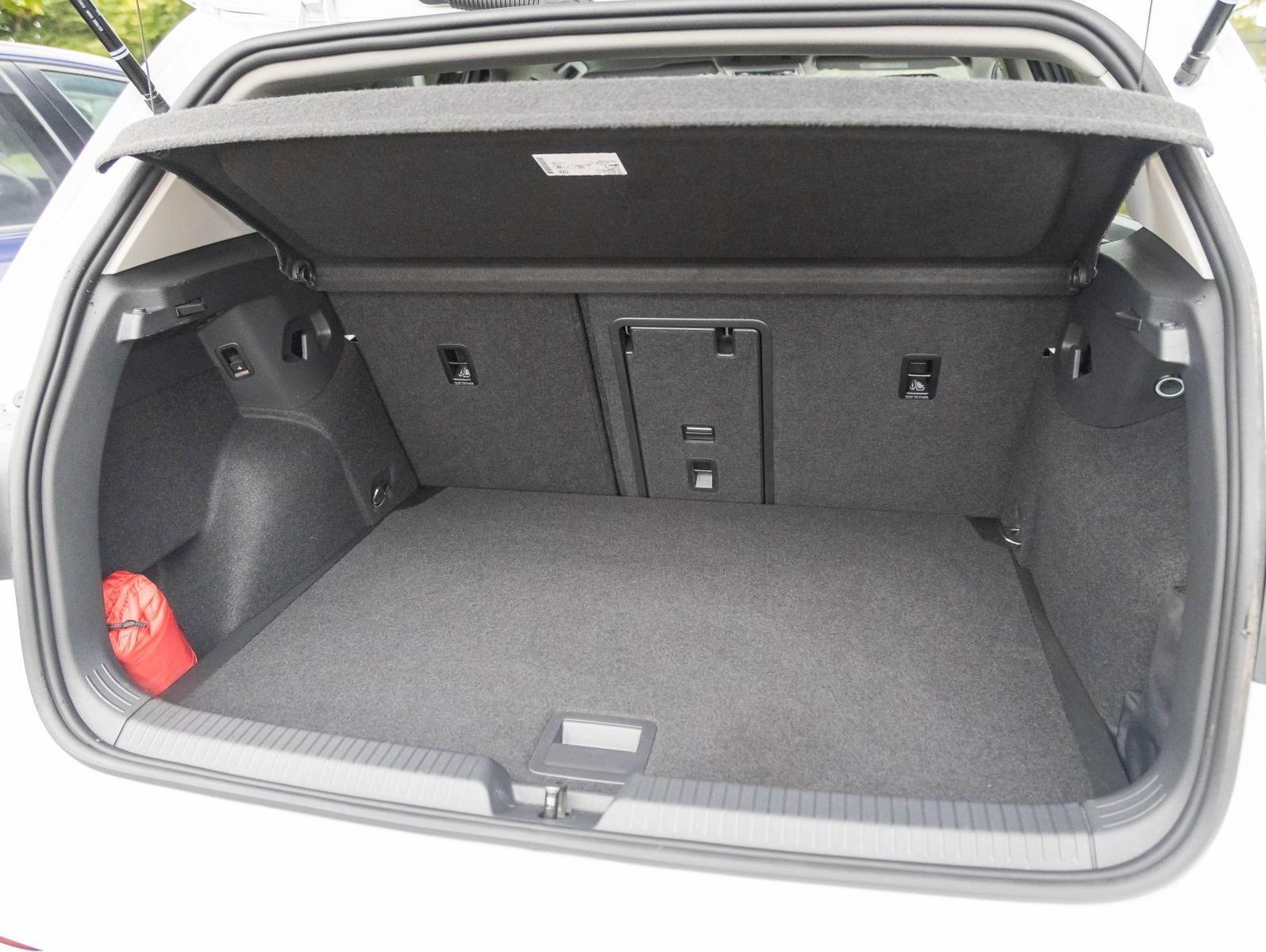 Volkswagen Golf VIII 1.5 eTSI "ACTIVE" DSG Navi LED Digital, миниатюра 14