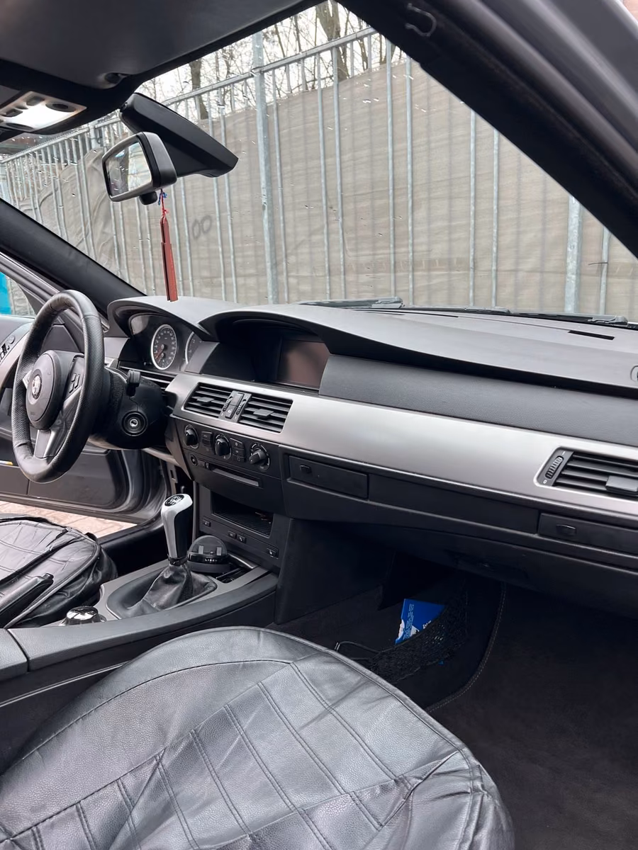 BMW 520