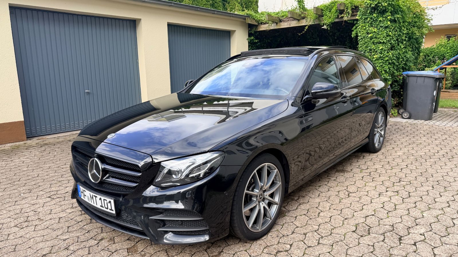 MERCEDES-BENZ E 220 d 4MATIC T Autom. -