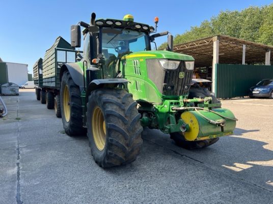 John Deere 6215 R AutoPowr 