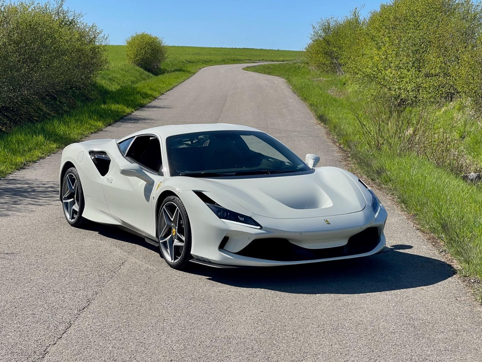 Ferrari F8 Tributo*1.HAND*LIFT*RACINGSITZE*NW-Garantie*