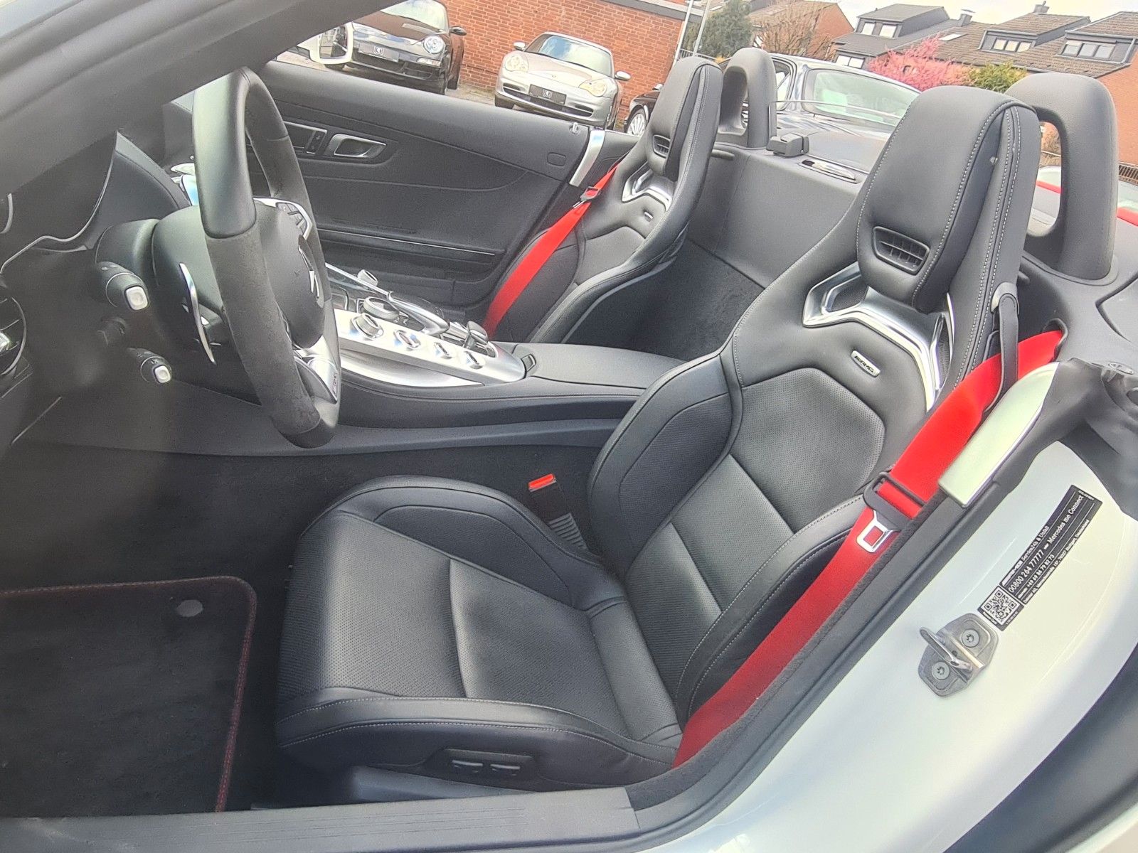 Fahrzeugabbildung Mercedes-Benz AMG GT Roadster/Junge Sterne/Distr./Burm./1A