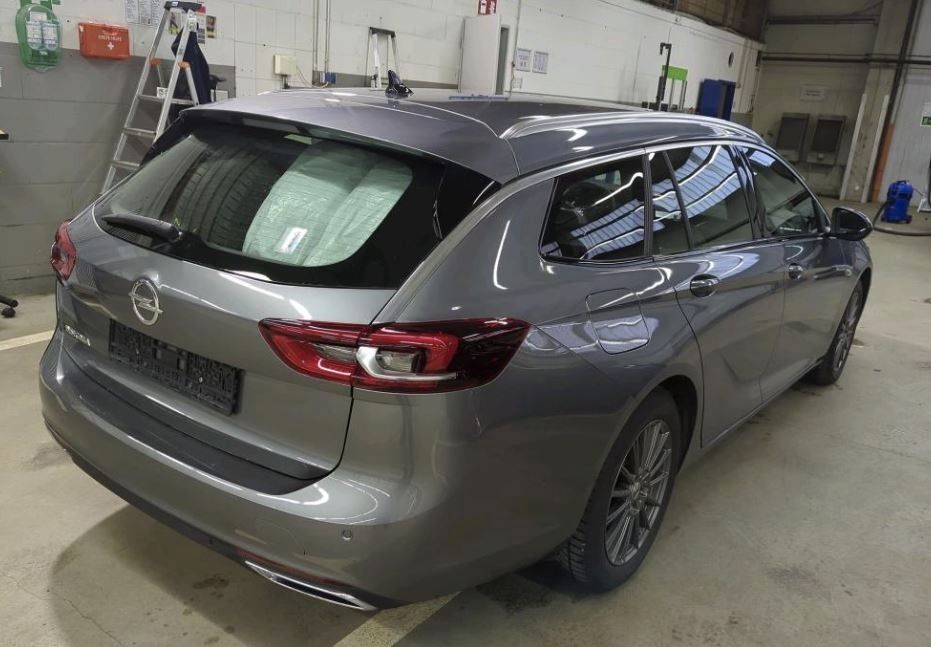 Fahrzeugabbildung Opel Insignia B ST 2.0D ELEGANCE NAVI/SH/KAMERA/SPORT