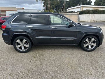 Jeep Grand Cherokee - 6