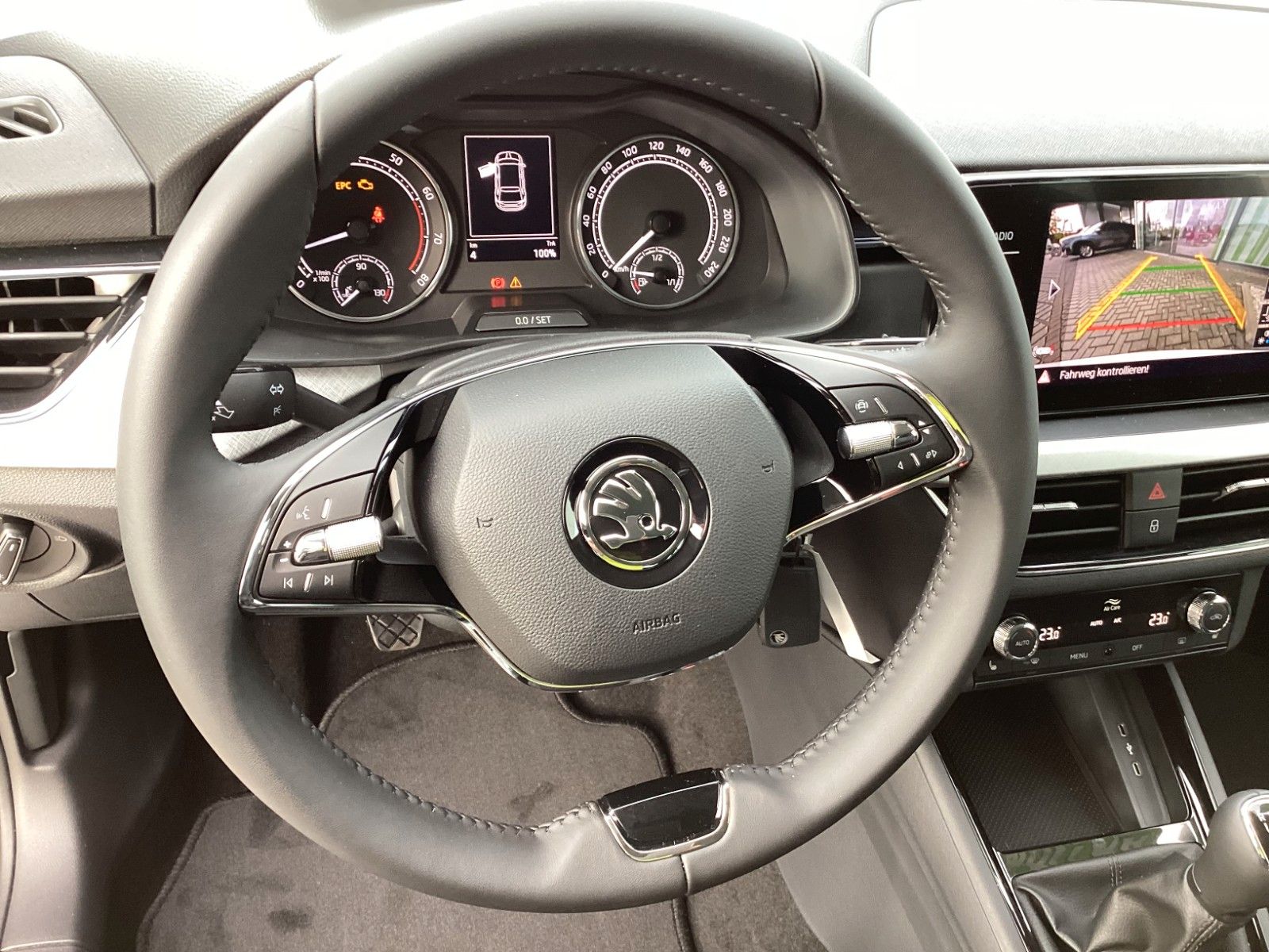 Fahrzeugabbildung SKODA Scala Tour 1.5 TSI 110 KW 6-Gang