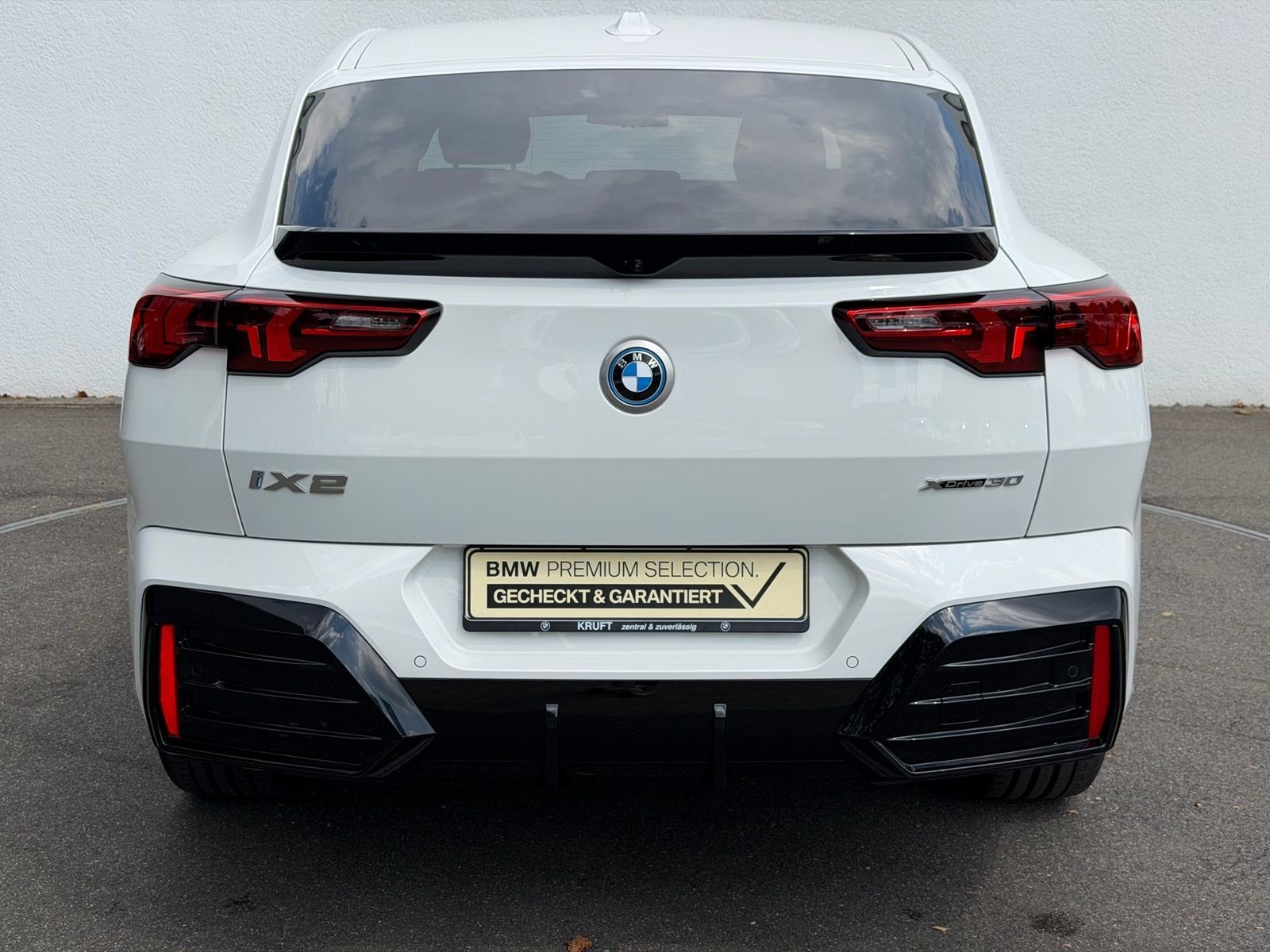 BMW iX2 - Bild 7