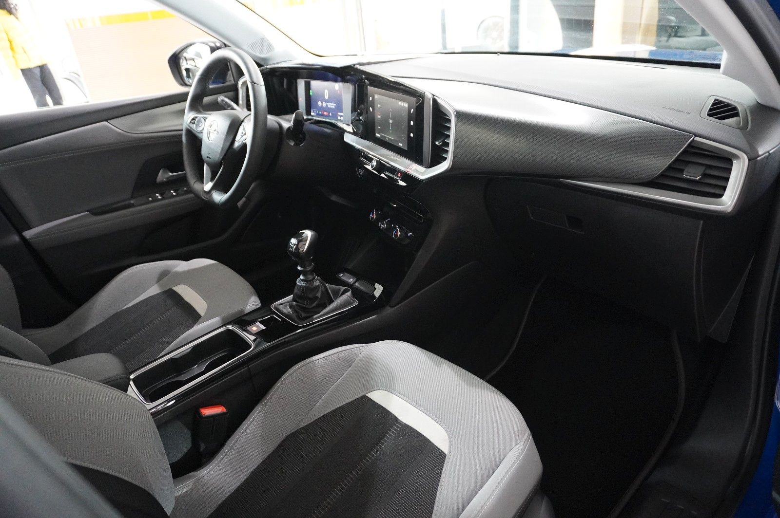 Fahrzeugabbildung Opel Mokka ELEGANCE 1.2T NAVI/LED/KAMERA/SPORT/SH/DAB