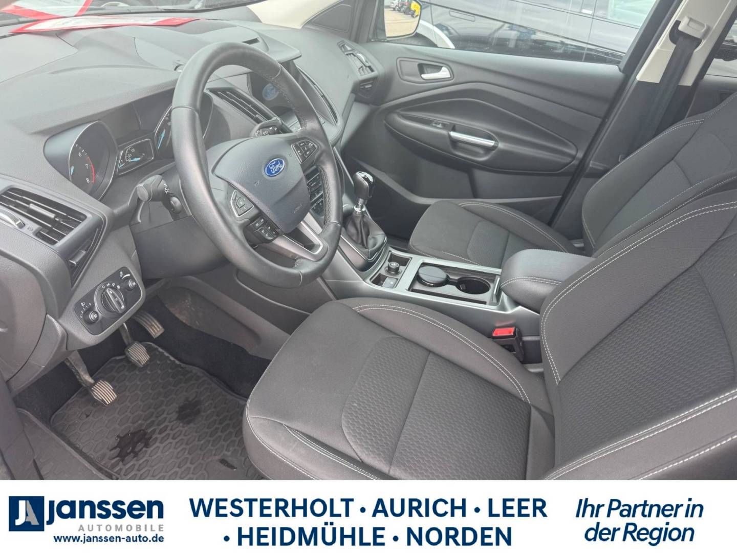 Fahrzeugabbildung Ford Kuga EcoBoost Cool & Connect