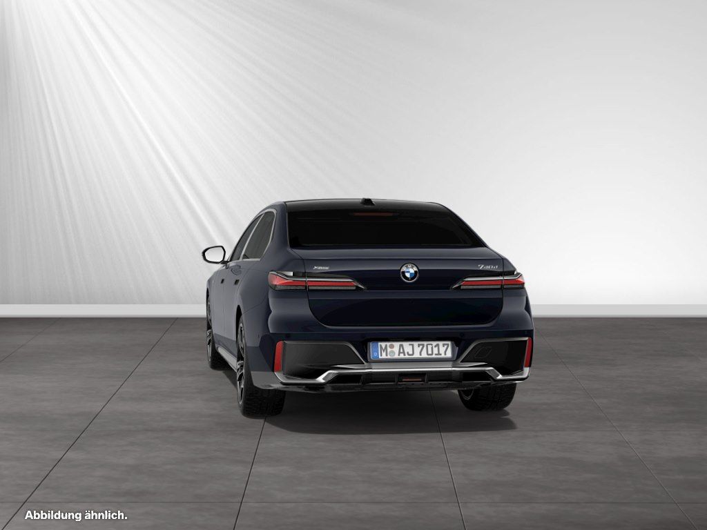 BMW 740d xDrive MSport|SkyLounge|B&WDiamond|21"LMR foto 8