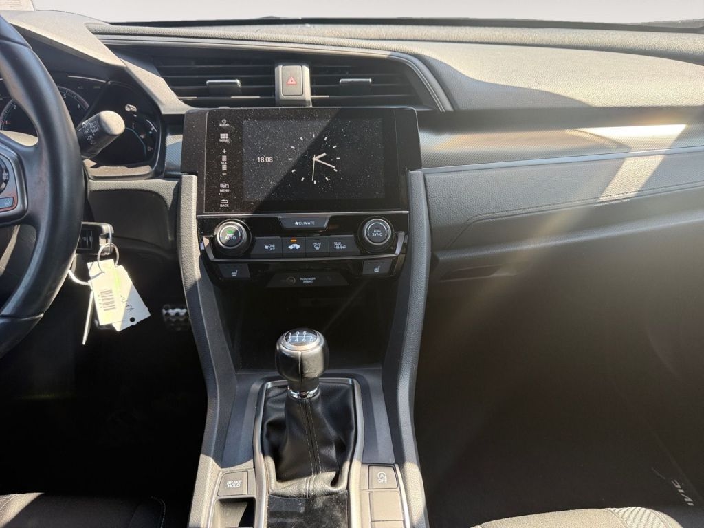 Fahrzeugabbildung Honda Civic 1.0 i-VTEC Turbo Executive