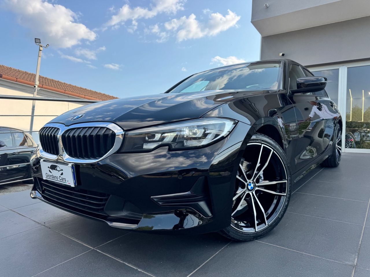 BMW Bmw 318d 48V Msport est gomme e cerchi nuovi