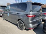 Volkswagen T7 Multivan eHybrid 4M Business, AHK, IQ.Light,  - Volkswagen: Multivan Business