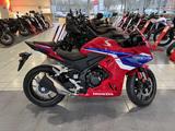 Honda CBR 500 R Grand Prix Red - Vorführer - - Honda Motorräder in Freiburg