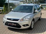Ford Focus Turnier Style + Automatik Tüv/Au NEU - Ford Focus aus 2010 mit Diesel-Antrieb