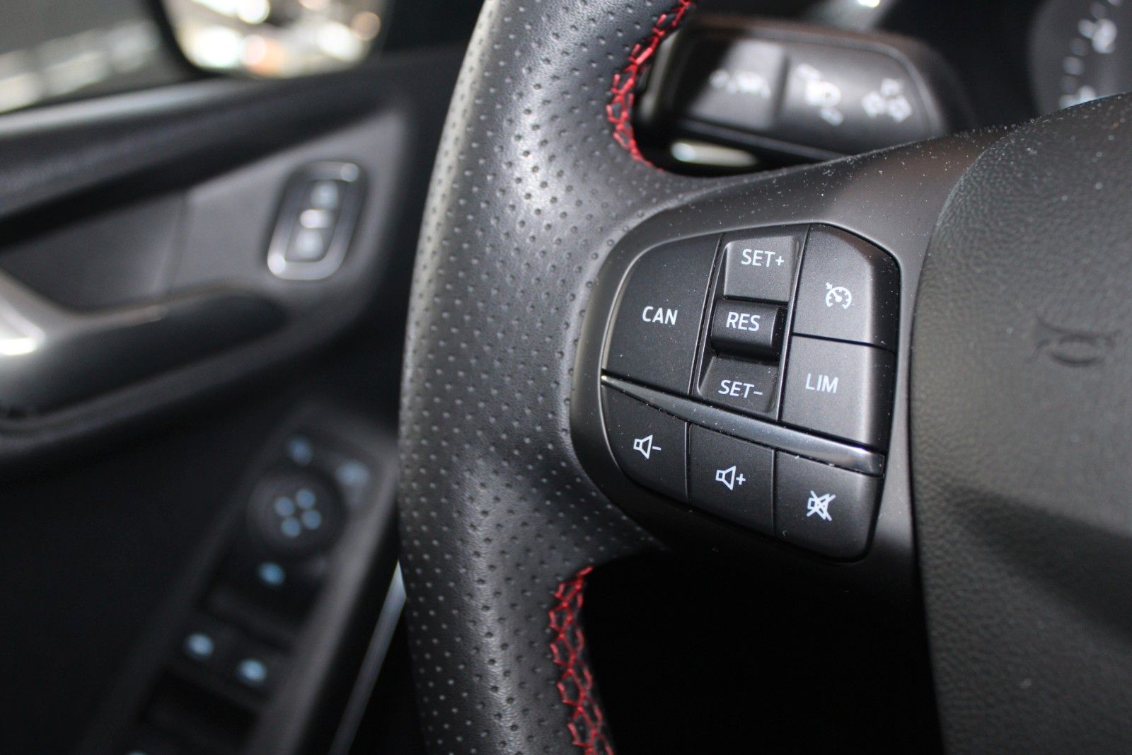 Fahrzeugabbildung Ford Fiesta MHEV ST-Line 5-trg LED WinterPaket 1.Hand