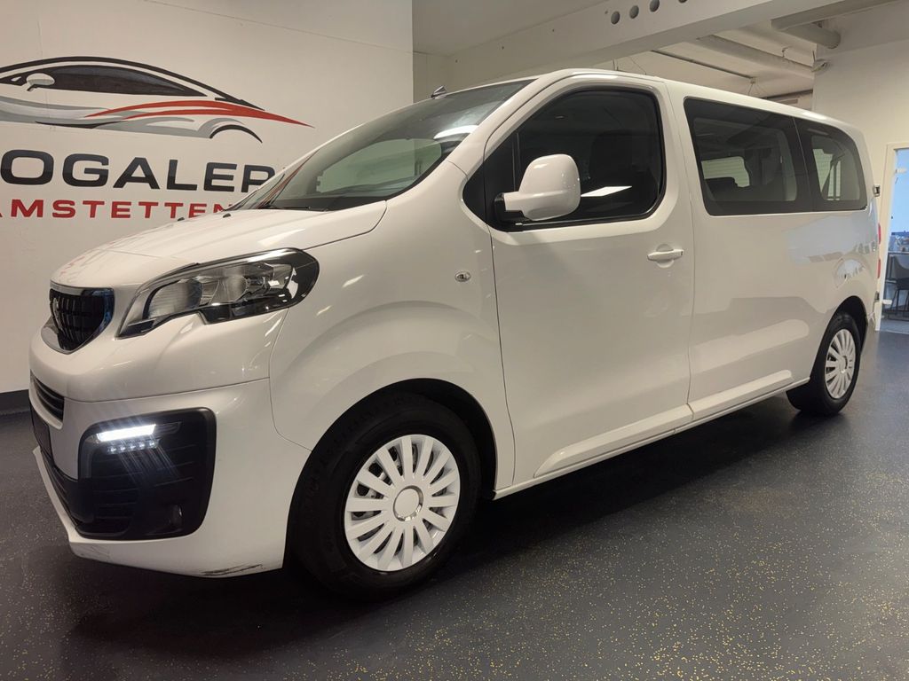 Image of Peugeot Traveller