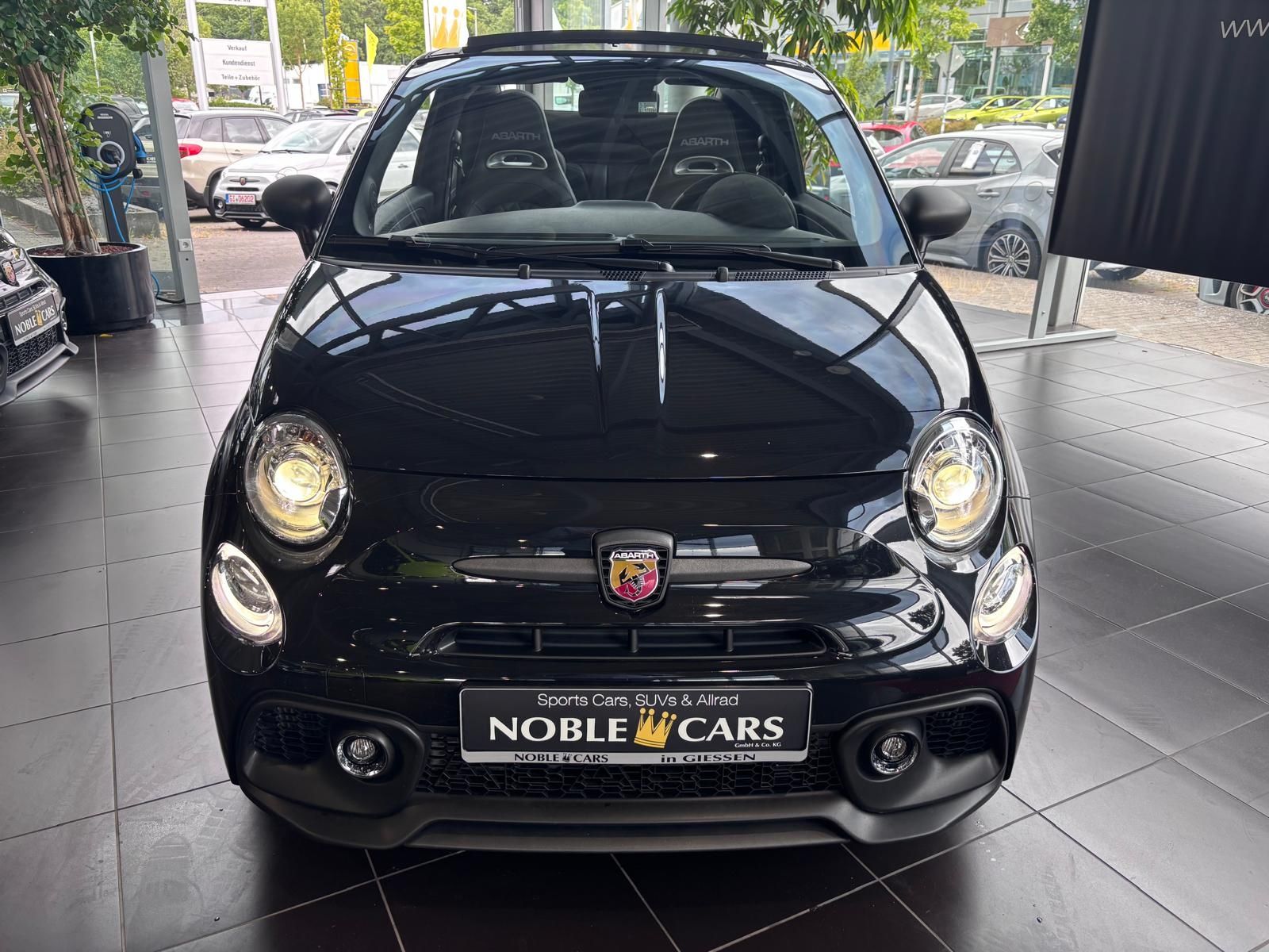 Fahrzeugabbildung Abarth 695C Turismo BEATS NAVI LEDER ALU
